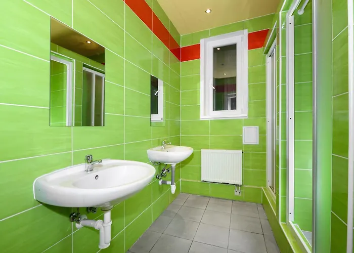 Benedikt City Center Hostel Πράγα
